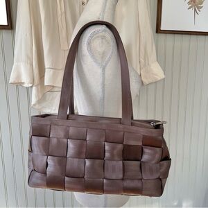 Harvey’s Original Seatbelt Bag Basketweave Brown Taupe Shoulder Bag